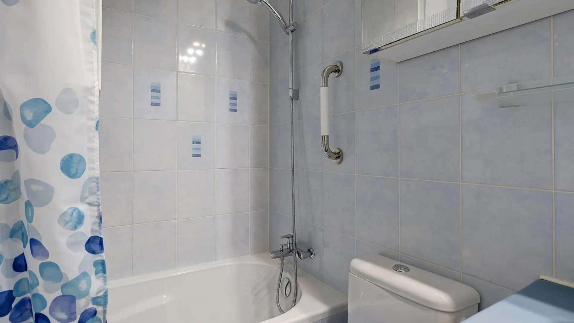 דירות פריז Heart Of 1Br Cozy Flat