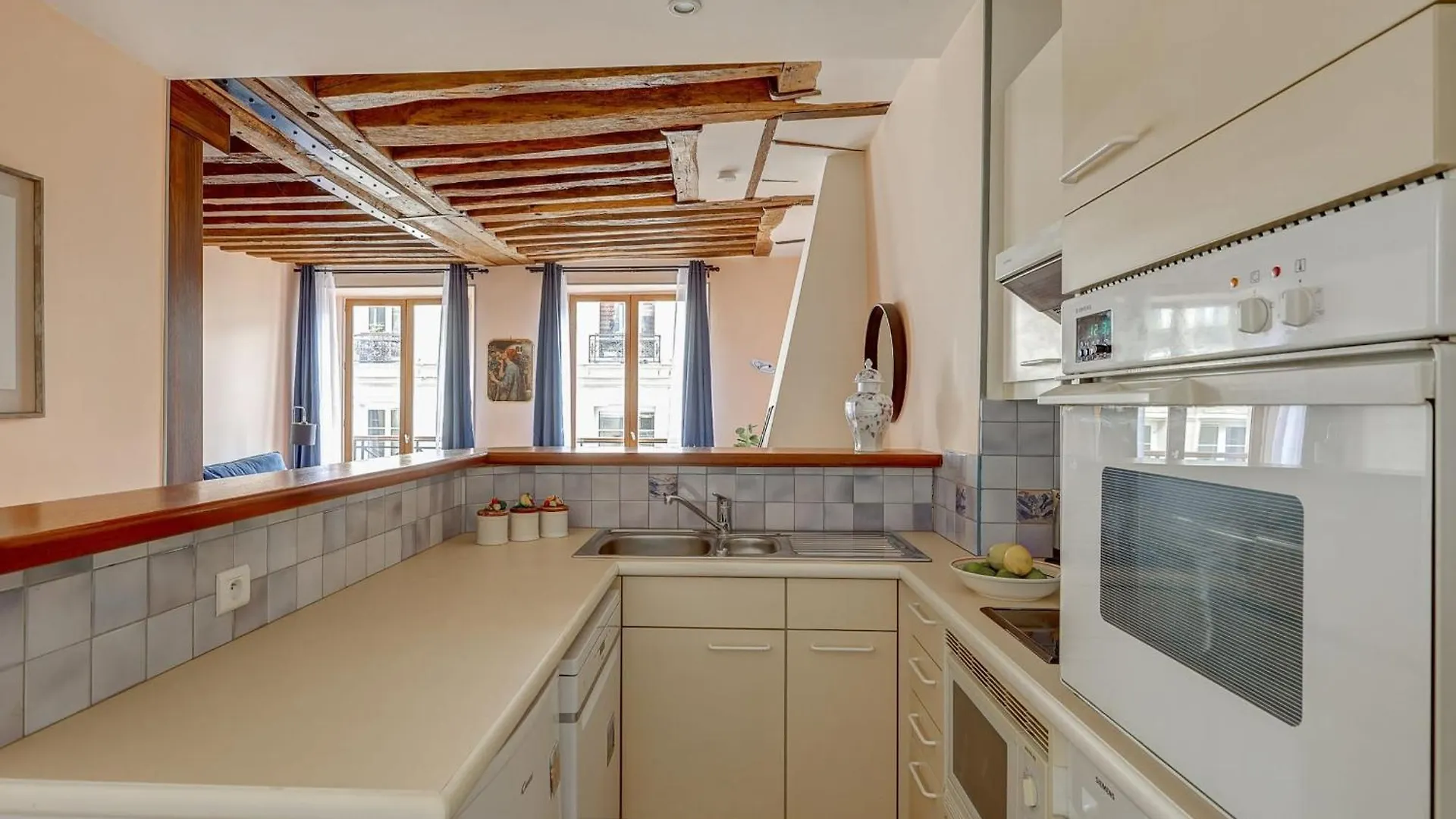 דירות פריז Heart Of 1Br Cozy Flat